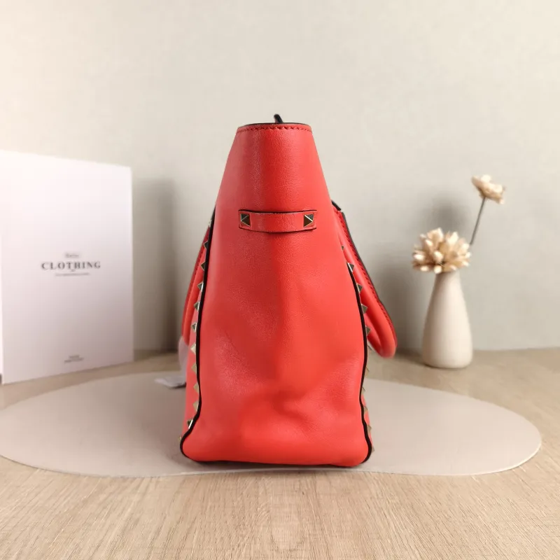 Valentino Top Handle Bag Tote Bag Red Calfskin One Size26 × 12 × 25 cm — detail view 3 of 11