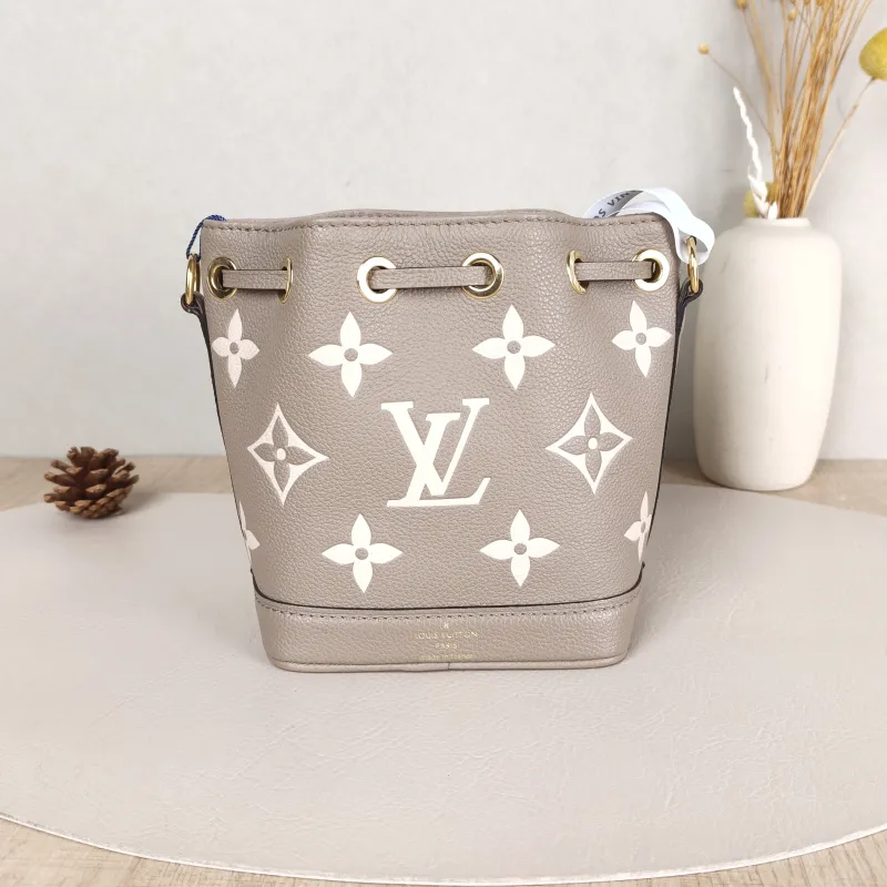 Louis Vuitton Crossbody Bag NANO NOÉ Bucket Bag Nano · White Monogram Empreinte Embossed Calfskin nano 13 × 10 × 16 cm
