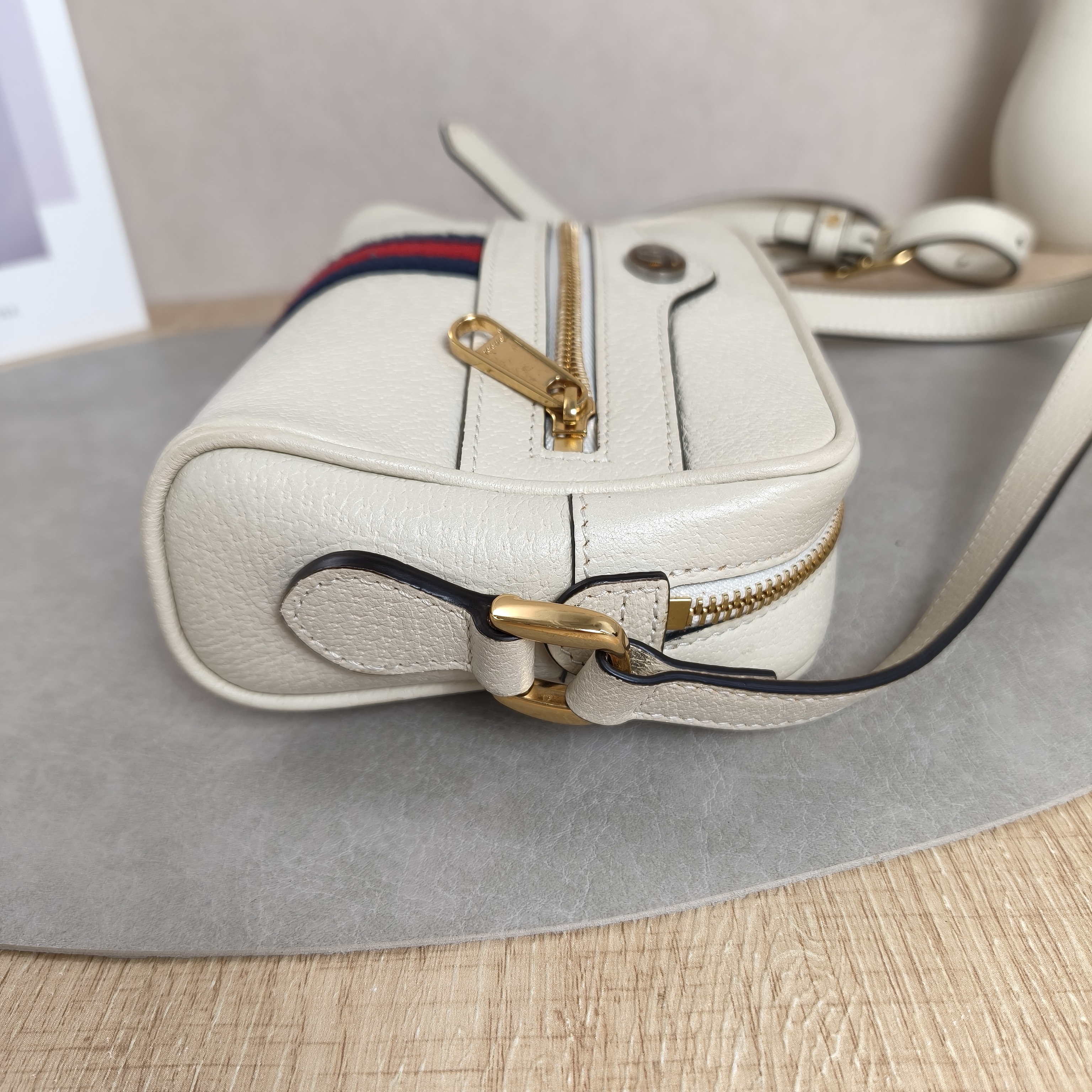 GUCCI Ophidia Camera Bag Mini White Calfskin · 17.5 × 5.5 × 12 cm — cover view 6 of 10