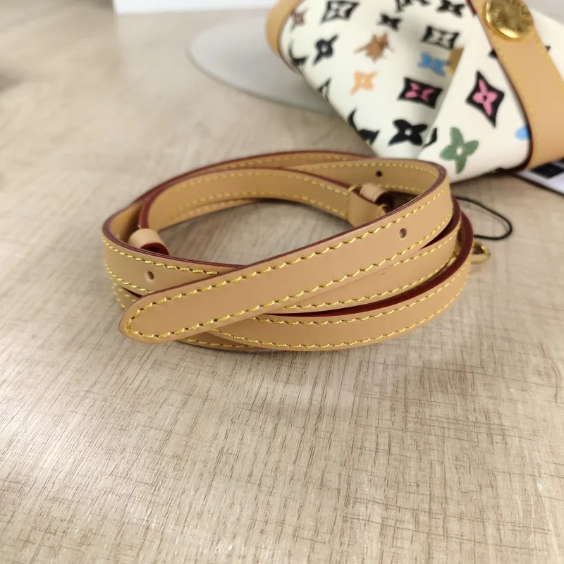 Louis Vuitton Crossbody Bag ENVELOPE POUCH Yellow PVC Mini 12.5 × 8.5 × 18 cm — detail view 3 of 13