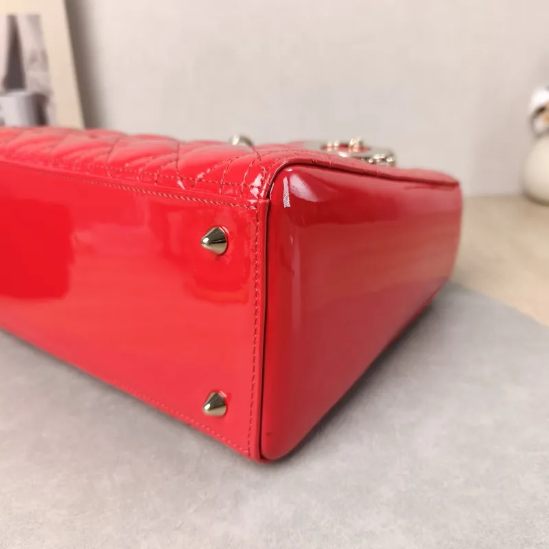 DIOR Top Handle Bag Lady Lady Dior Bag Red Patent Leather Medium 24 × 12 × 21 cm — detail view 3 of 12