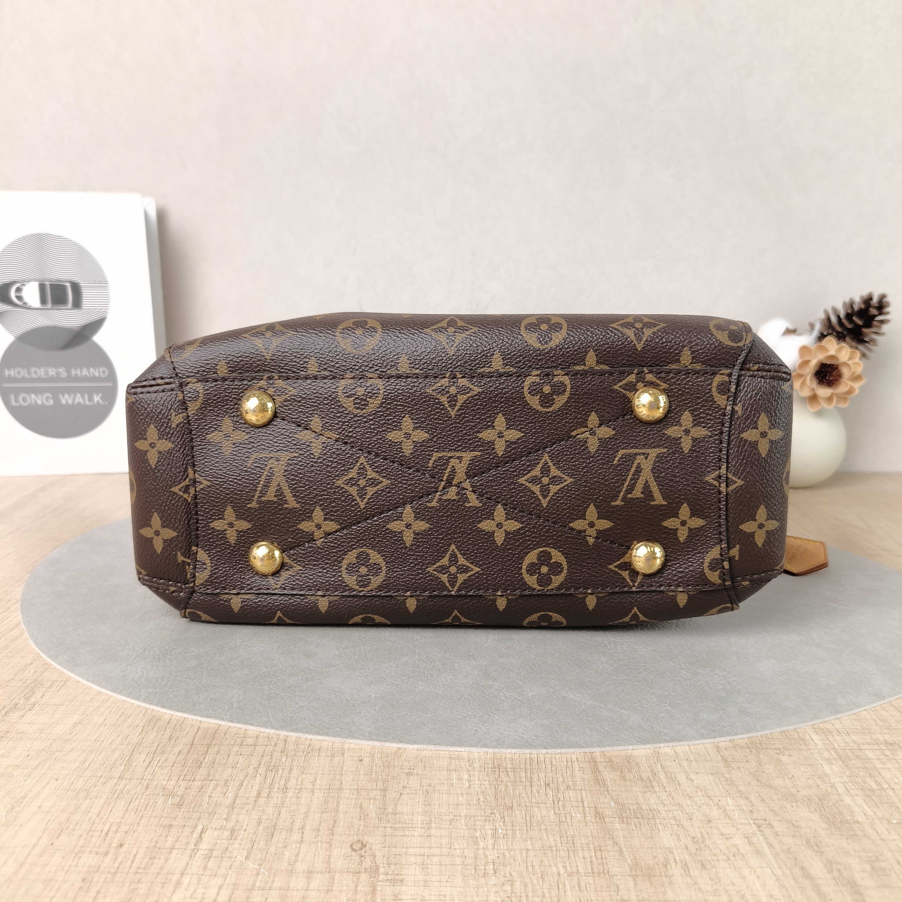 Louis Vuitton Crossbody Bag Montaigne Monogram PVCBB29 × 13 × 20 cm — cover view 4 of 6