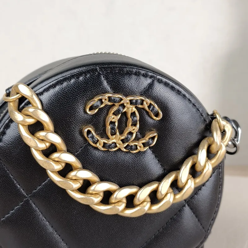 Chanel Crossbody Bag 19bag Black Lambskin Mini 12 × 4.5 × 12 cm — detail view 6 of 13
