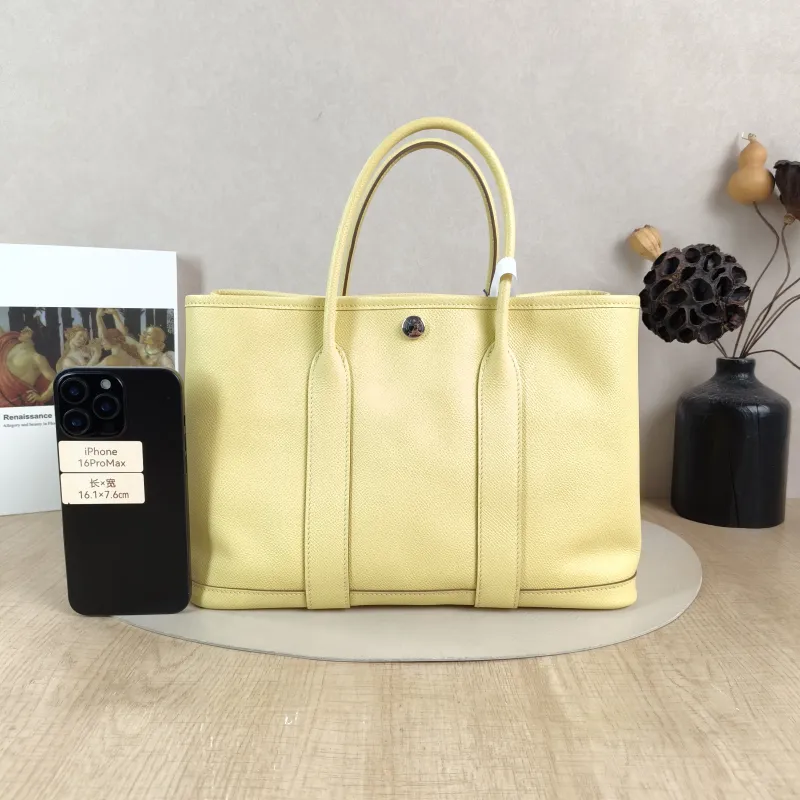 Hermès Top Handle Bag Garden Party 30 30 1Z Epsom Calfskin Medium 30 × 13 × 21 cm Z — cover view 3 of 5