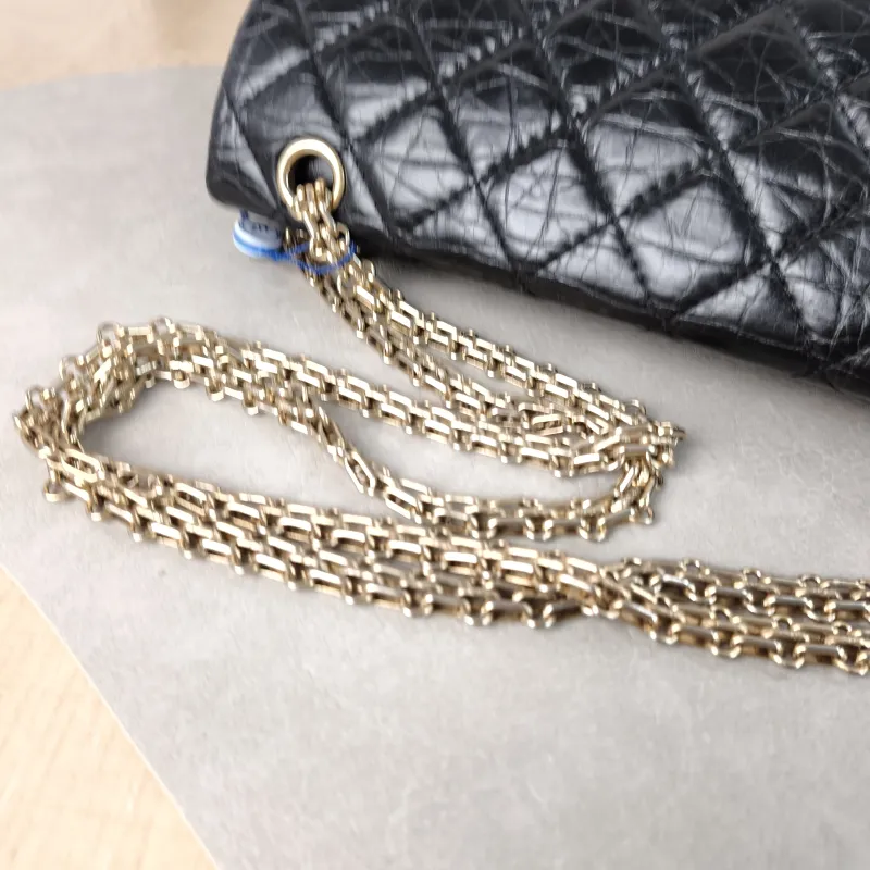 Chanel Shoulder Bag 2.55 Black Calfskin Medium 28 × 7.5 × 19.5 cm 18 — detail view 1 of 11