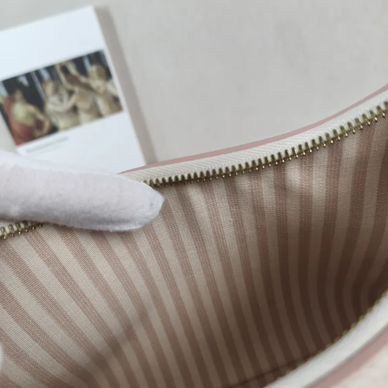 Louis Vuitton Crossbody Bag Boulogne Beige Monogram Empreinte Embossed Calfskin Small 26 × 9.5 × 16 cm — detail view 7 of 11