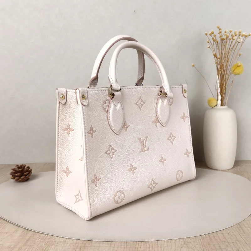 Louis Vuitton Shoulder Bag Onthego Beige · Pink Empreinte Embossed Calfskin Small25 × 11.5 × 19 cm — cover view 4 of 5