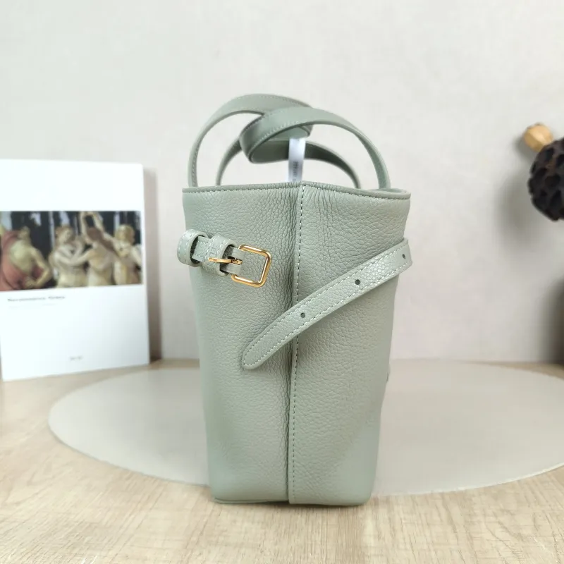 CELINE Shoulder Bag Anais Tote Bag Green Calfskin Mini 20 × 10 × 21 cm — detail view 8 of 12