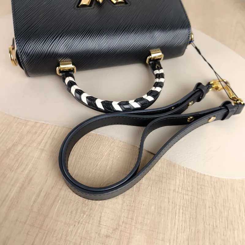 Louis Vuitton Crossbody Bag Crafty Twist Black · White Epi Embossed Calfskin Medium 23 × 9.5 × 17 cm — detail view 2 of 11