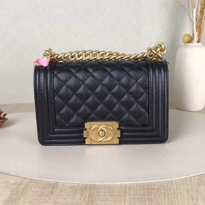Chanel Crossbody Bag Le Boy​Black Grained Calfskin Small20.5 × 8.5 × 12 cm