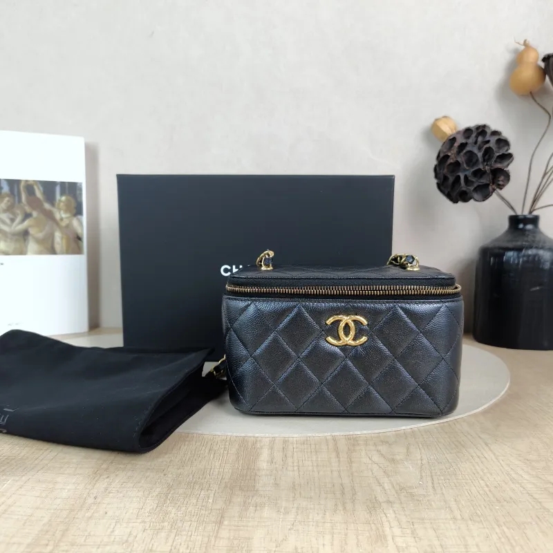 Chanel Crossbody Bag Edition 16 × 8 × 9.5 cm — cover view 2 of 6