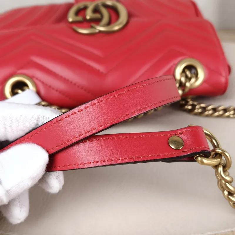 GUCCI Crossbody Bag GG Marmont Small Marmont 22 Red Calfskin Small 22 × 6 × 13 cm — detail view 5 of 12