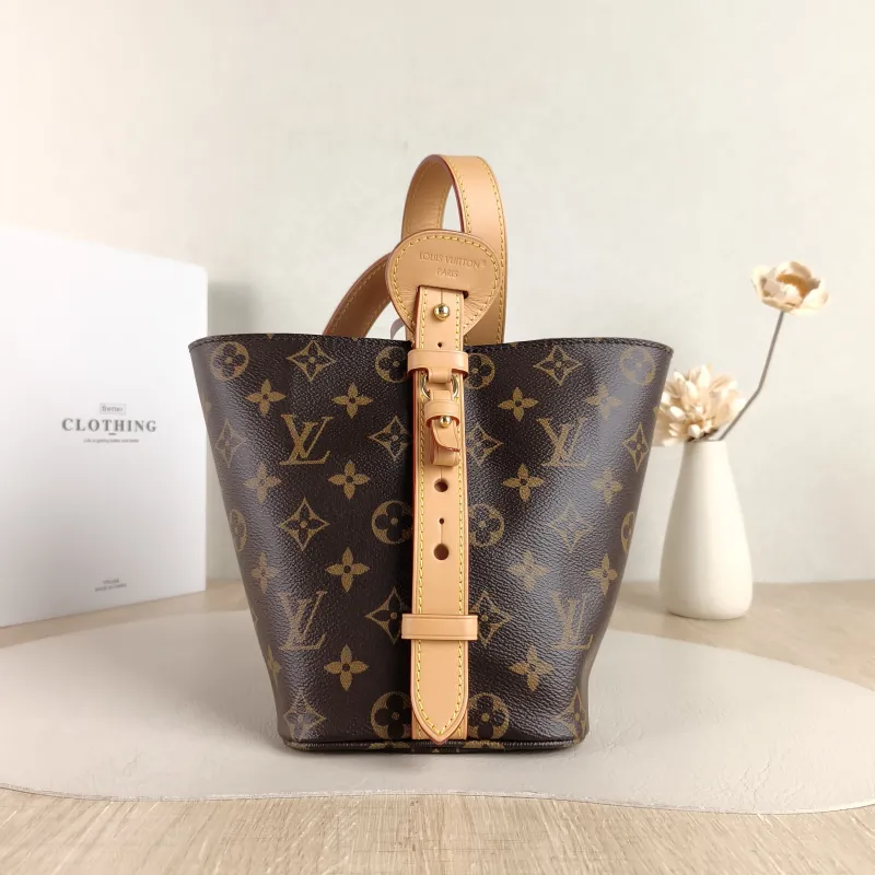 Louis Vuitton Top Handle Bag ALL IN BB Monogram PVC BB 16 × 12 × 18 cm Leather Tag，