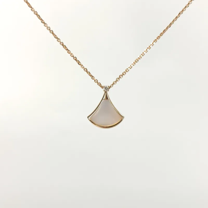 Bvlgari Necklace Divas' Dream White Mother-of-Pearl Diamond18KR ose Gold One Size 1.5 CM*41 cm - 43 cm