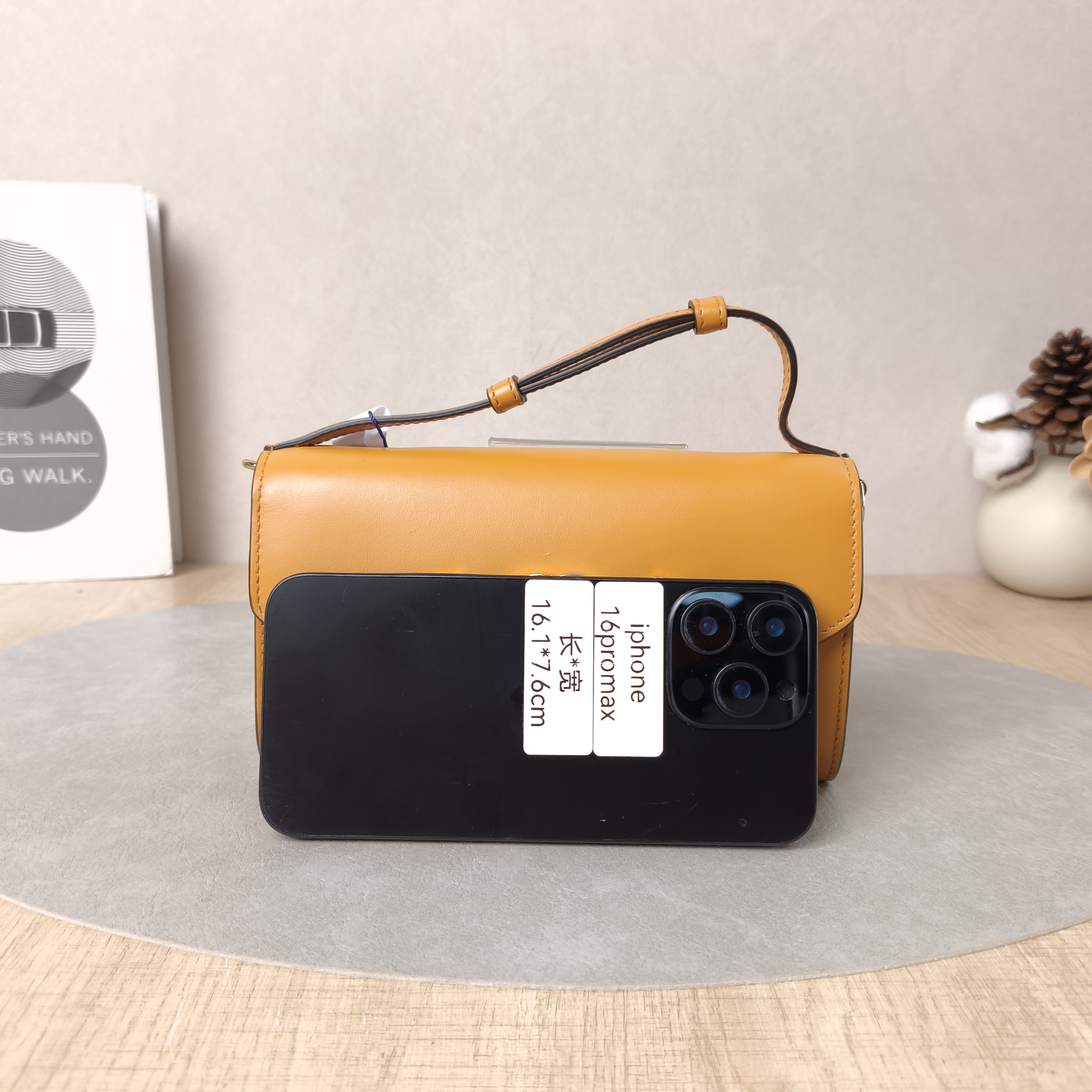 GUCCI Crossbody Bagzumi woc Yellow Calfskinmini19 × 5 × 11 cm — cover view 5 of 6