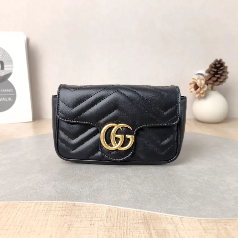 GUCCI Crossbody Bag GG Marmont Mini Marmont Mini Black Calfskin Mini 16.5 × 4.5 × 9.5 cm