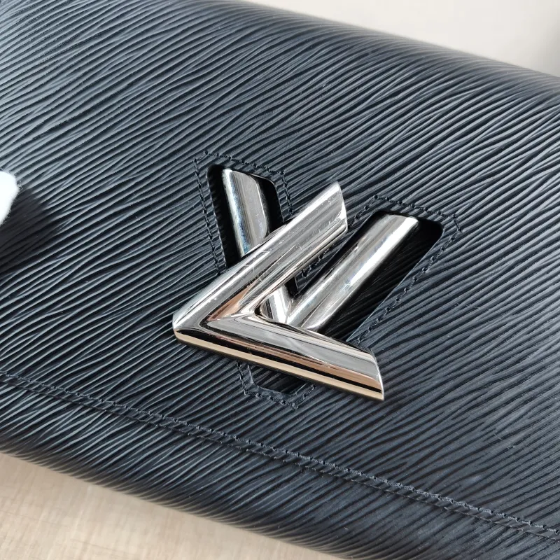 Louis Vuitton Crossbody Bag Twist Black Epi Embossed Calfskin Medium 23 × 9.5 × 17 cm — detail view 5 of 13