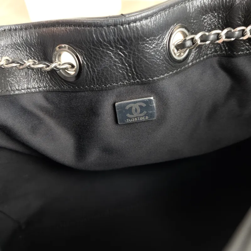 Chanel Shoulder Bag 25Bag Black Waxed Leather Calfskin Small 26 × 14 × 30 cm — detail view 11 of 11