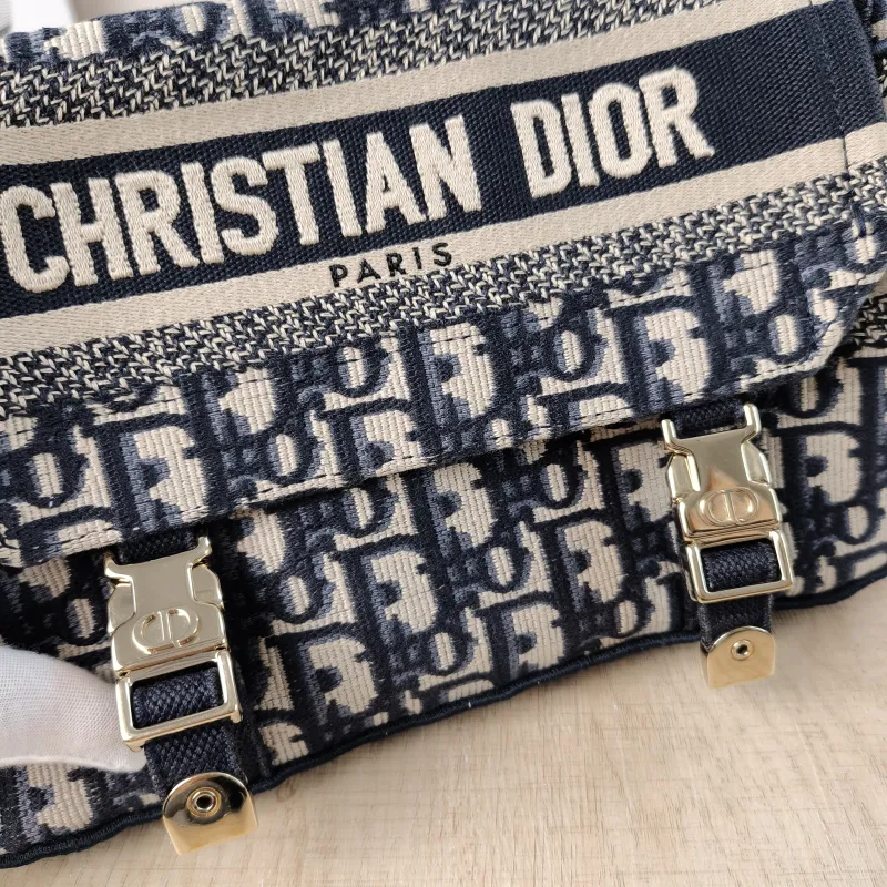 DIOR Crossbody Bag camp Messenger Bag Blue Canvas Small23 × 8 × 15 cm — detail view 2 of 13