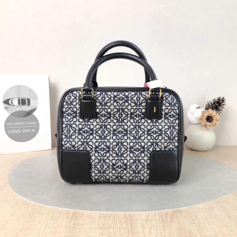 LOEWE Crossbody Bagamazona 19 Blue White Black Calfskin，Canvas Small19 × 11.5 × 18 cm