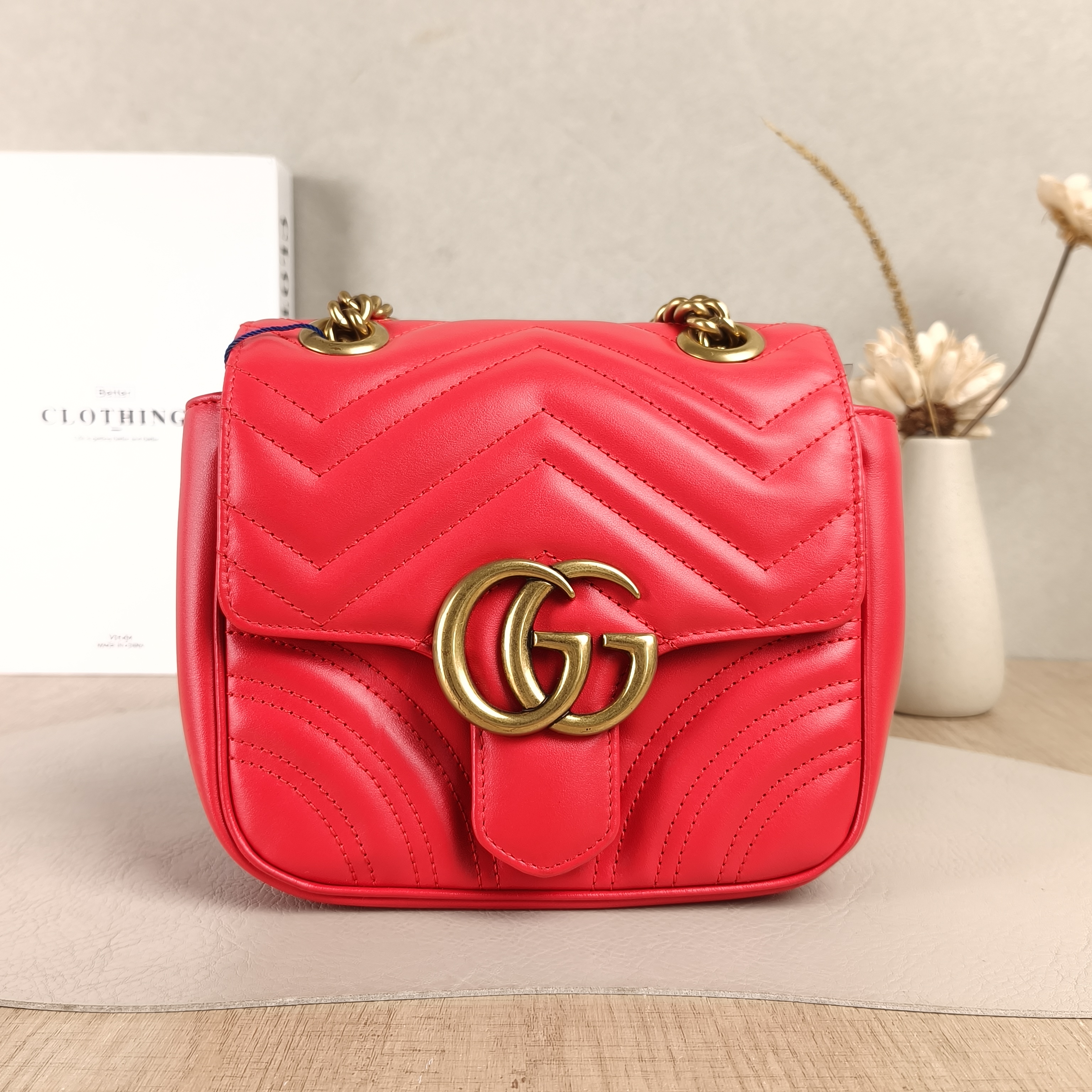 GUCCI Crossbody Bag GG Marmont Marmont Red Calfskinmini18 × 8 × 15 cm