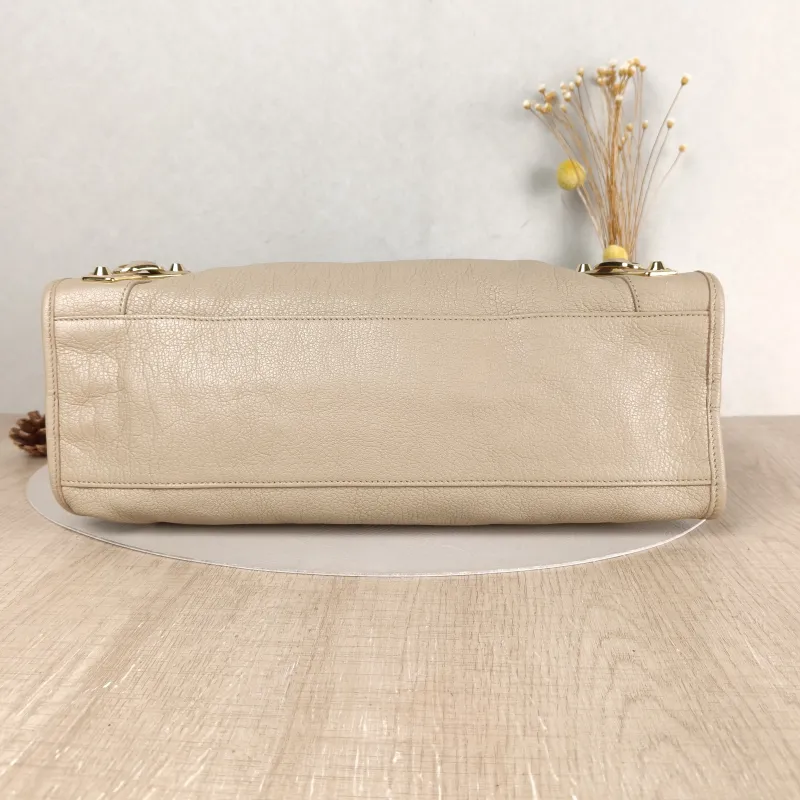BALENCIAGA Shoulder Bag Classic City Calfskin Medium 37 × 15 × 23.5 cm — cover view 3 of 5