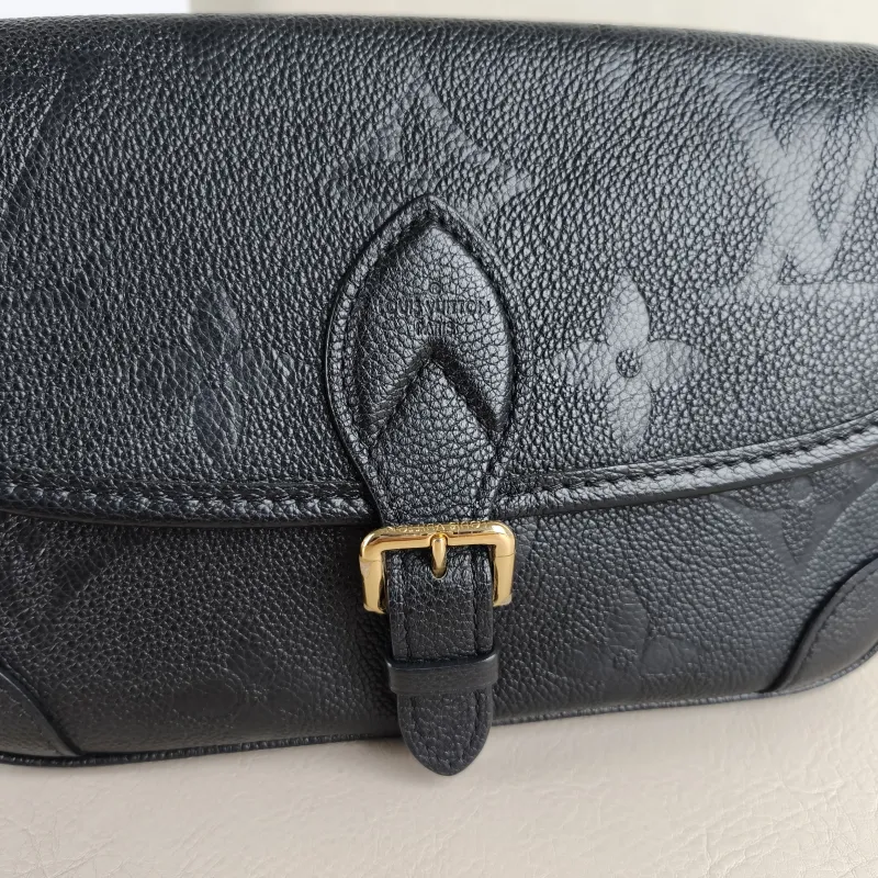 Louis Vuitton Crossbody Bag Diane Baguette Bag Black Monogram Empreinte Embossed Calfskin Small 24 × 9 × 15 cm — detail view 4 of 12