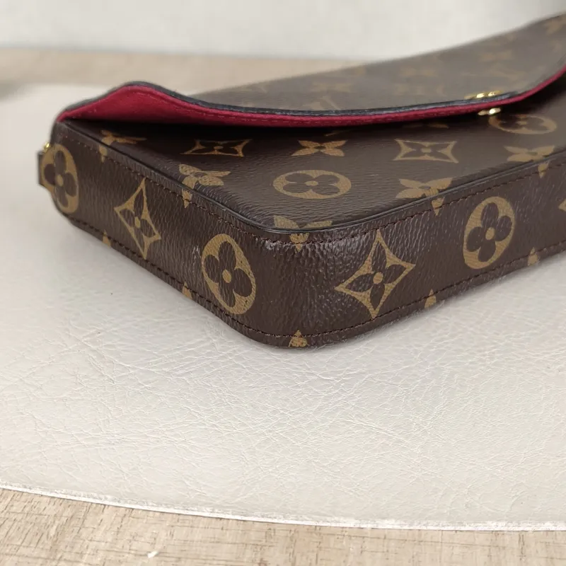 Louis Vuitton Crossbody Bag Pochette Félicie Monogram PVC Small21 × 3 × 12 cm — detail view 1 of 13