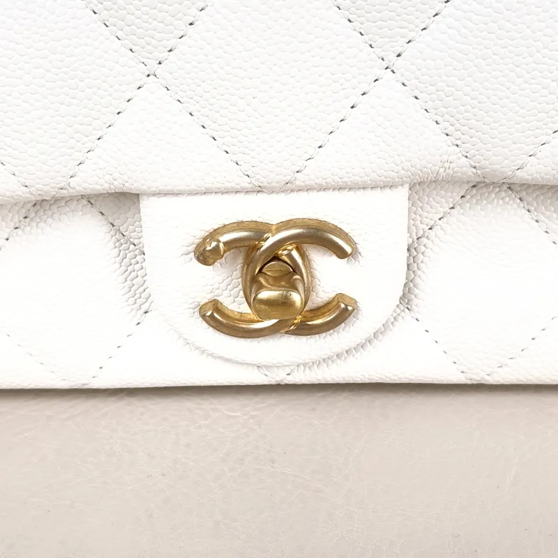 Chanel Crossbody Bag White Grained Calfskin 18 × 5 × 12 cm — detail view 5 of 13
