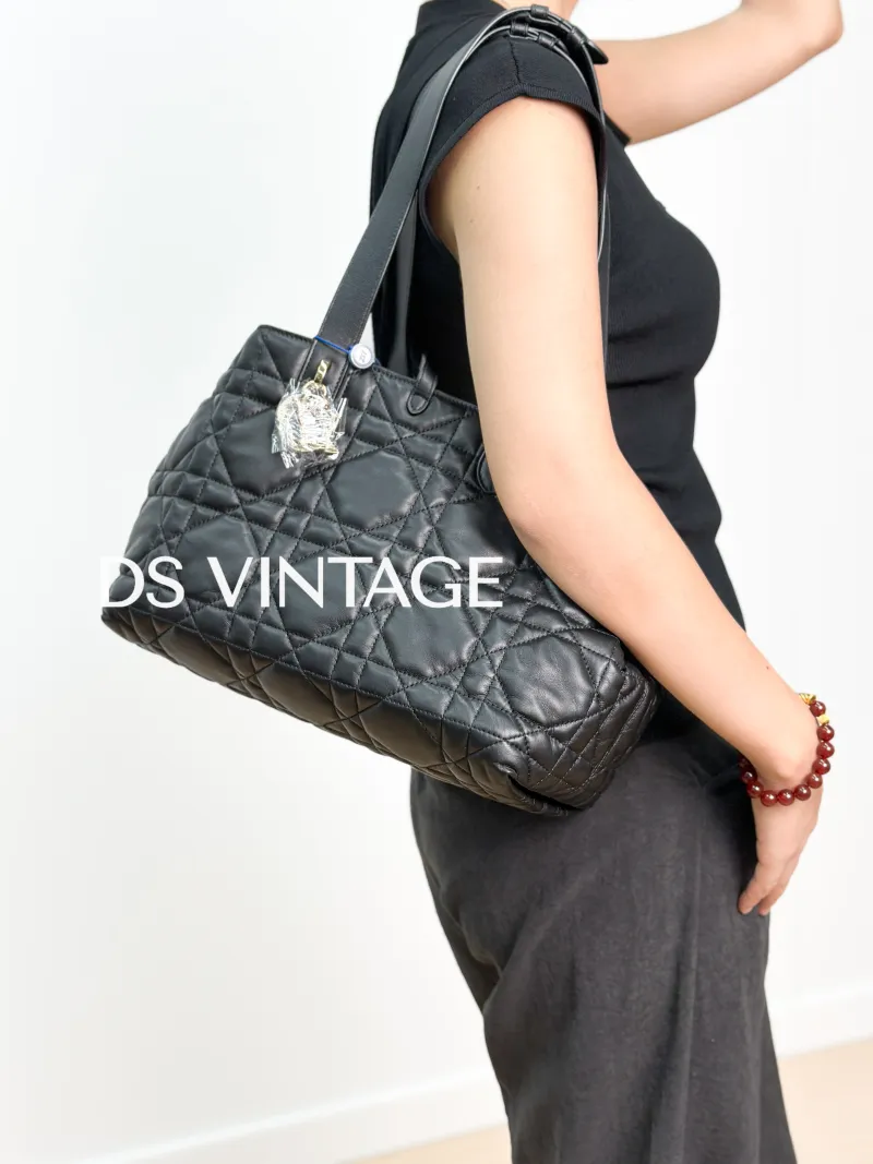 DIOR Top Handle Bag TOUJOURS Black Calfskin Medium28.5 × 17 × 21.5 cm — on-model view 1 of 3