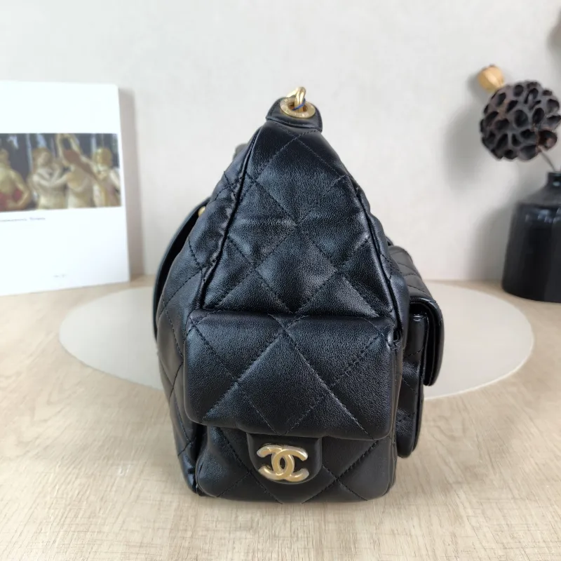 Chanel Shoulder Bag c hobo Black Lambskin Large 35 × 18 × 27 cm — detail view 9 of 12