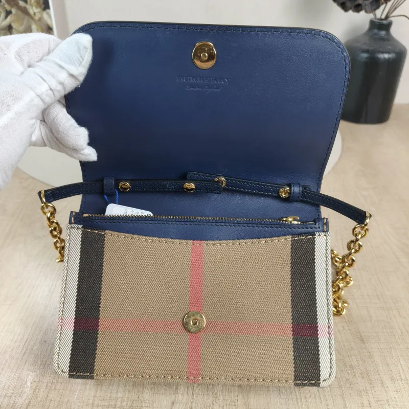 BURBERRY Crossbody Bag Crossbody Bag Colorblock Canvas One Size19 × 4 × 13 cm — detail view 9 of 12