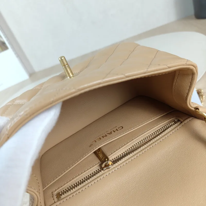 Chanel Crossbody Bag Taupe Lambskin Mini 17 × 8 × 13.5 cm — detail view 9 of 13