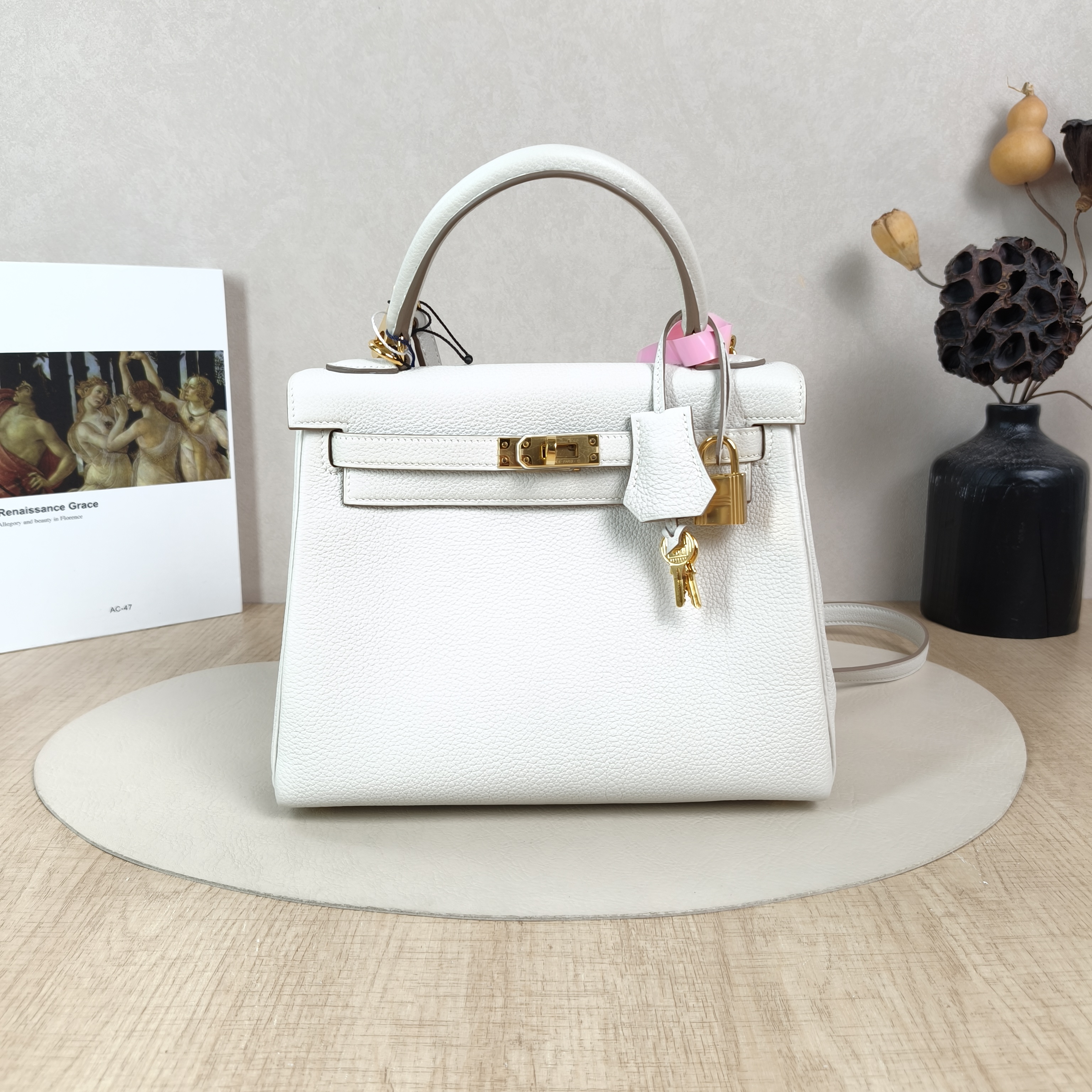 Hermès Shoulder Bag Kelly 25 Gold-Tone Hardware Grey Togo Calfskin Small25 × 7 × 17 cm