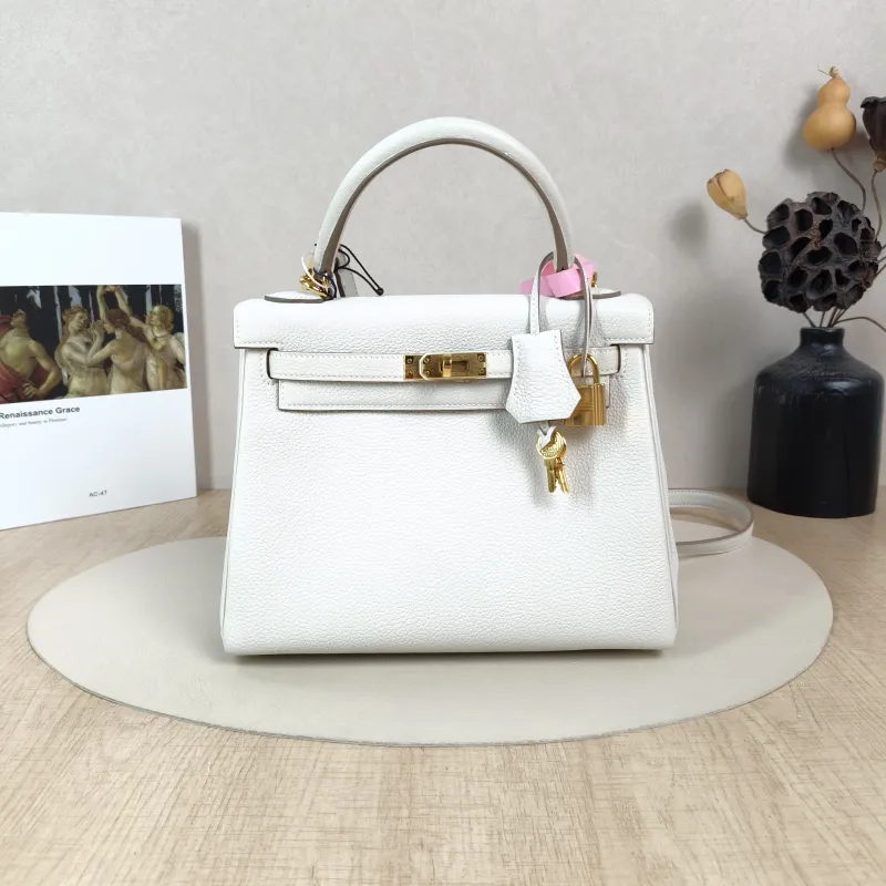 Hermès Shoulder Bag Kelly 25 Gold-Tone Hardware Grey Togo Calfskin Small25 × 7 × 17 cm