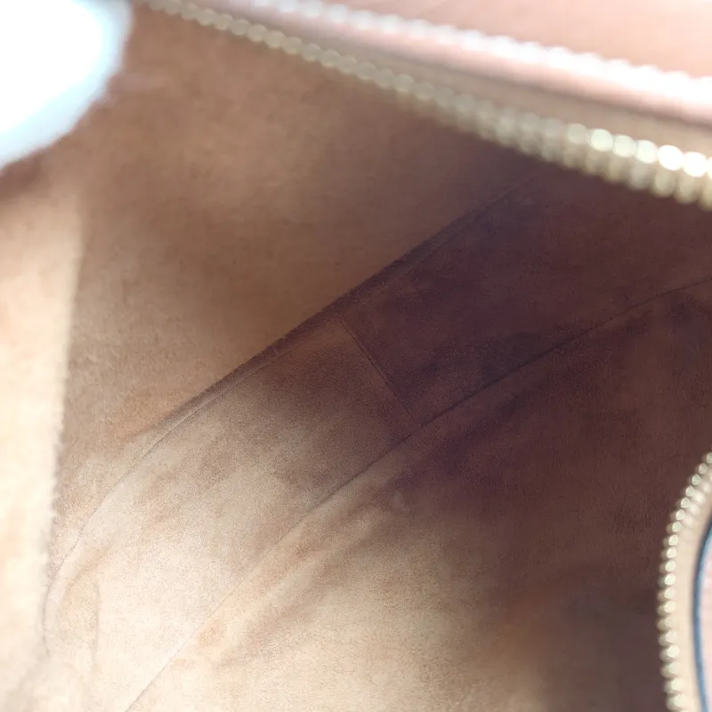 CELINE Shoulder Bag HELOISE TRIOMPHE Calfskin Medium 28.5 × 8 × 30 cm — detail view 1 of 10