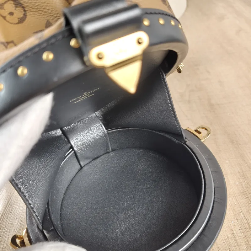 Louis Vuitton Shoulder Bag Petit Noe Edition Bucket Bag Monogram PVC One Size 13.5 × 13.5 × 22 cm — detail view 5 of 13