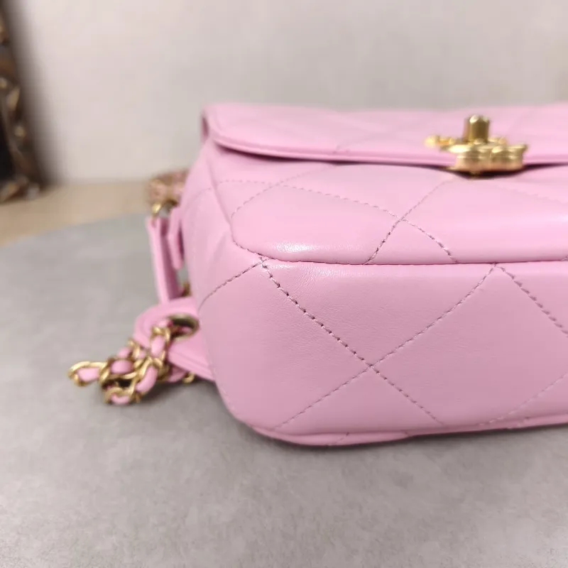 Chanel Backpack23p Pinkado Backpack Pink Calfskin One Size19 × 6 × 19 cm — detail view 11 of 18