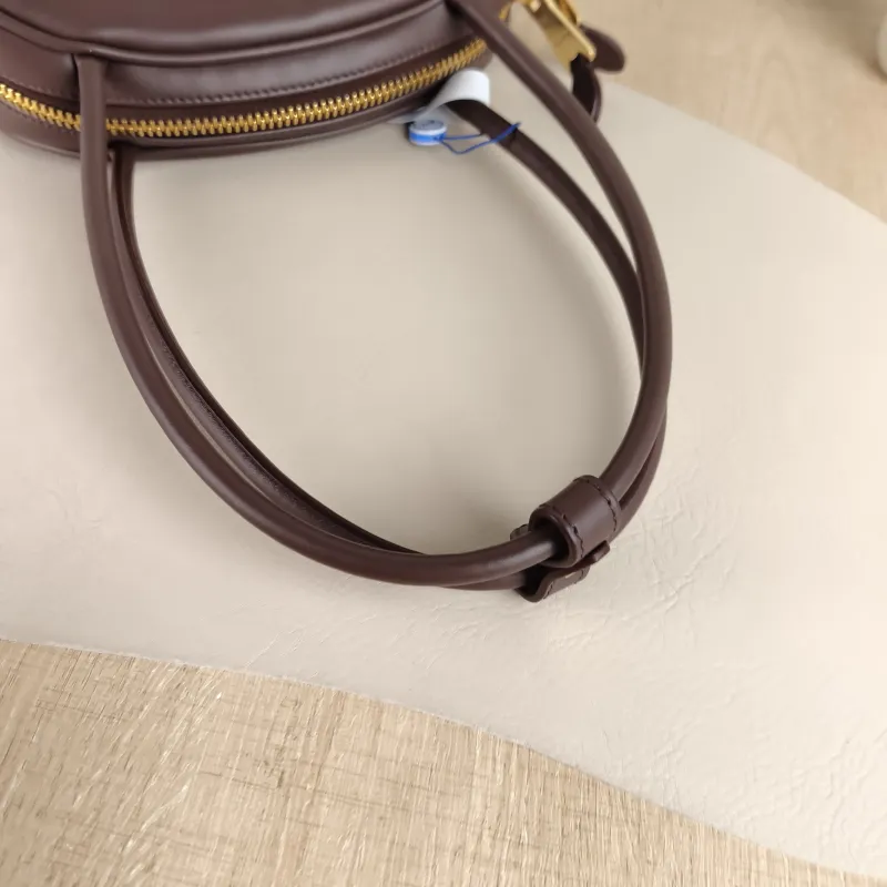 Miumiu Shoulder Bag Beau Calfskin Small 23 × 10 × 11.5 cm — detail view 1 of 11
