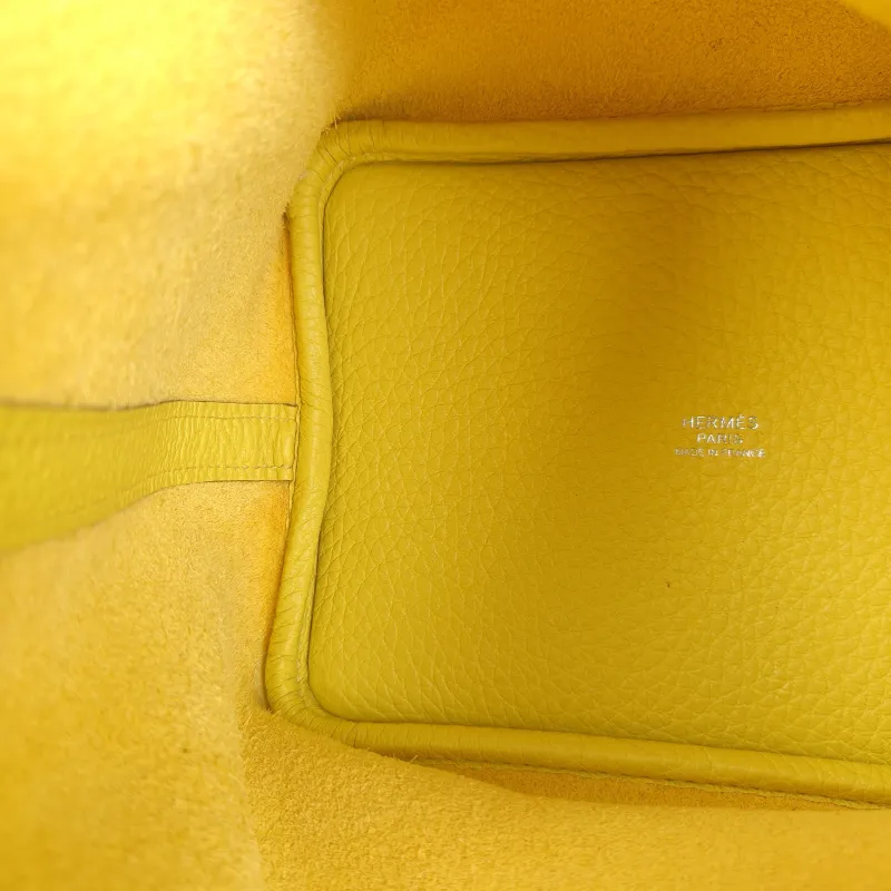 Hermès Top Handle Bag Picotin Lock 18 189N Taurillon Clemence TC Calfskin Small18 × 13 × 18 cm — detail view 9 of 13