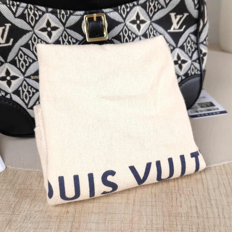 Louis Vuitton Crossbody Bag Deauville Camera Bag 1854 Calfskin Mini 21 × 7 × 16 cm — detail view 13 of 14