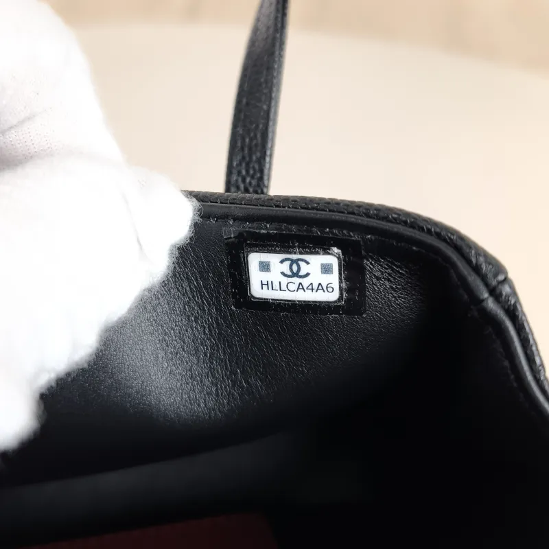 Chanel Crossbody Bag preppy coco Black Grained Calfskin Mini 17 × 5 × 11.5 cm — detail view 11 of 11