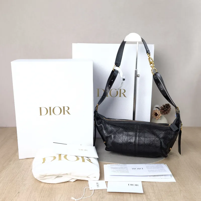 DIOR Shoulder Bag D-Journey Shoulder Bag Hobo Black Calfskin Small 25.5 × 14 × 14.5 cm — cover view 2 of 6