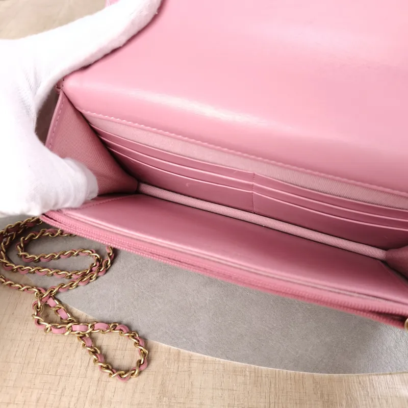 Chanel Crossbody Bag woc Pink Calfskin One Size19.2 × 3.5 × 12.3 cm — detail view 7 of 14
