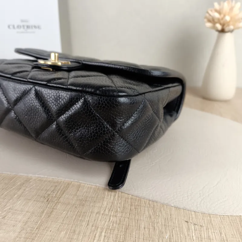 Chanel Backpack Backpack Black Grained Calfskin 24 × 6 × 17 cm — detail view 10 of 12