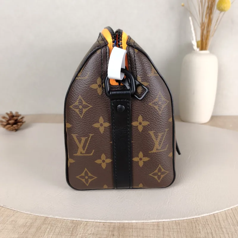 Louis Vuitton Crossbody Bag City Keepall Monogram PVC Medium27 × 13 × 17 cm — detail view 8 of 12