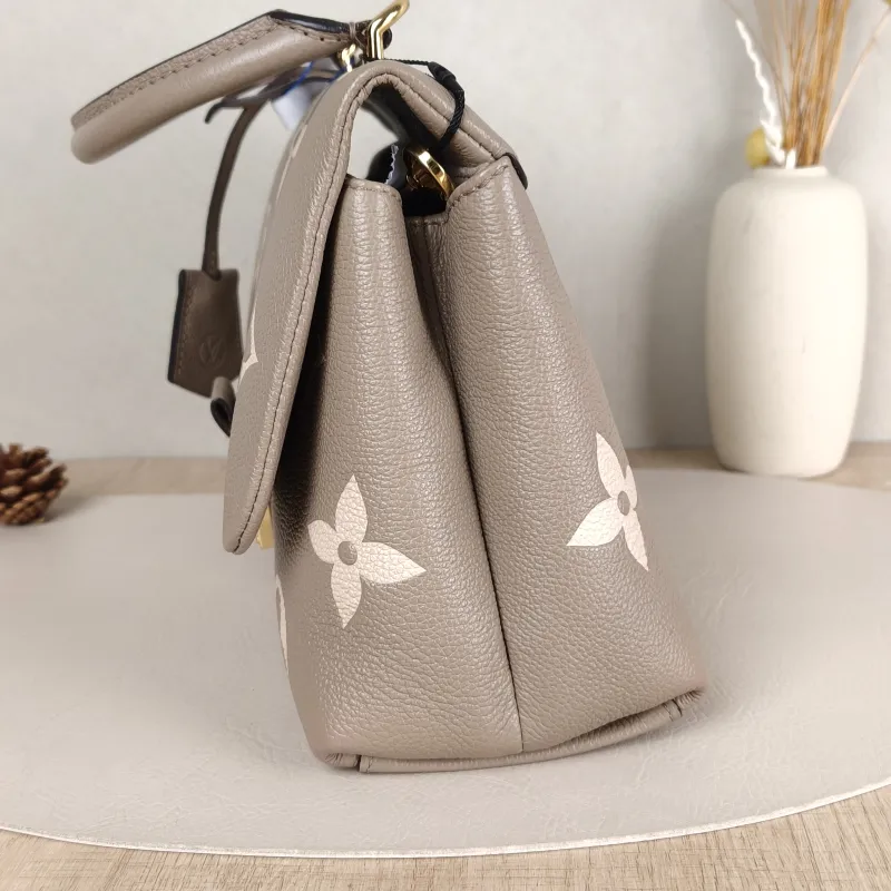 Louis Vuitton Crossbody Bag MADELEINE Empreinte Embossed Calfskin Medium30 × 11 × 19.5 cm — detail view 5 of 14