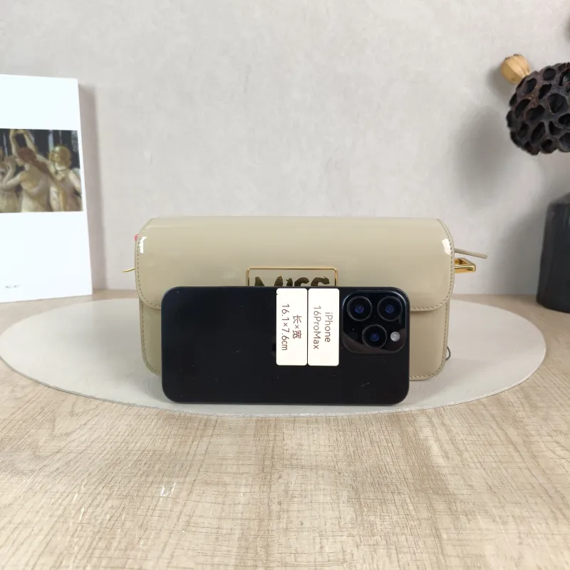 DIOR Shoulder Bag Shoulder Bag Patent Leather One Size 22 × 5 × 11.5 cm — cover view 4 of 5