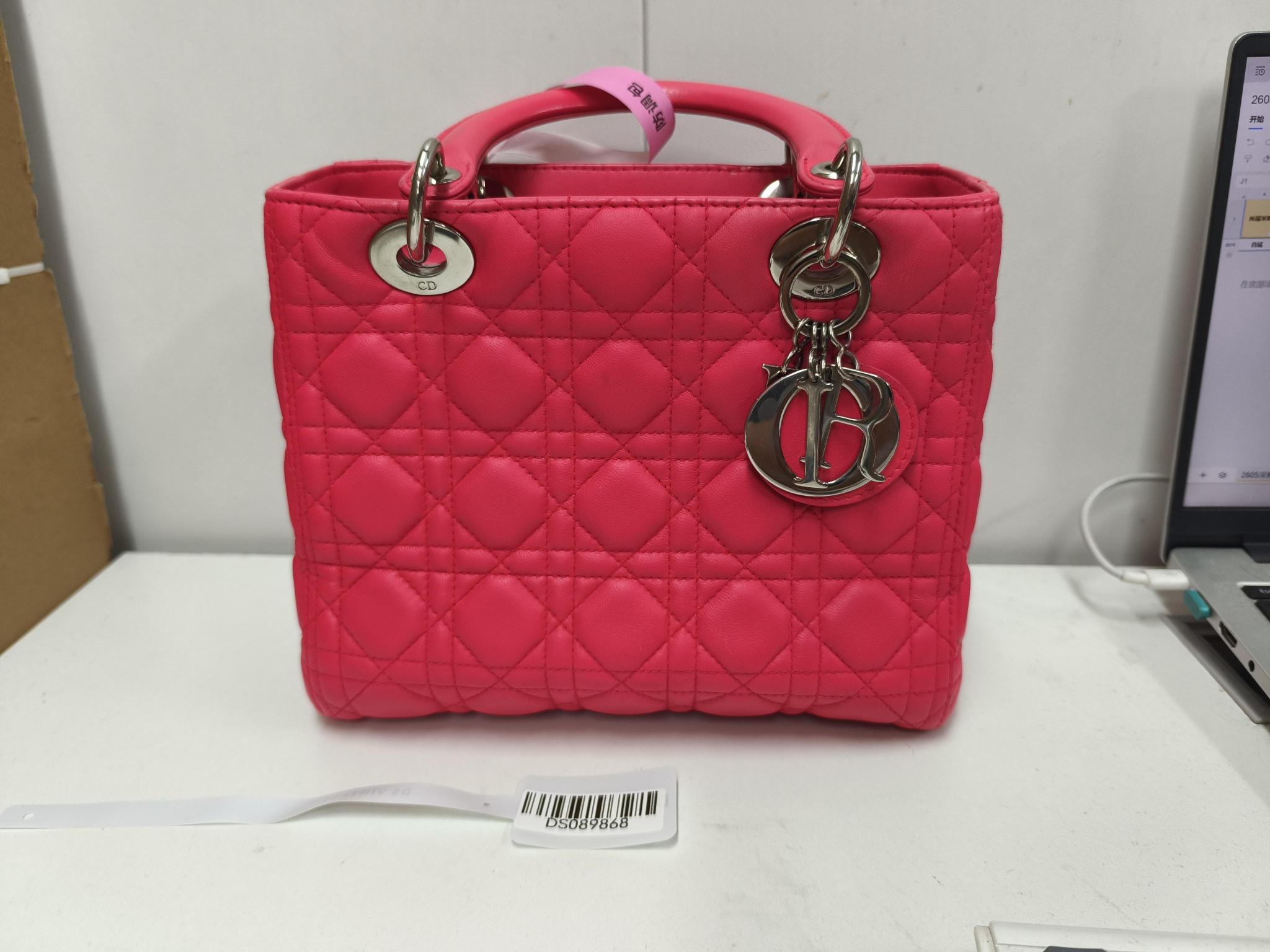 DIOR Lady Lady Dior Bag Medium Pink Lambskin · Shoulder Strap Dust Bag · 24 × 12 × 21 cm