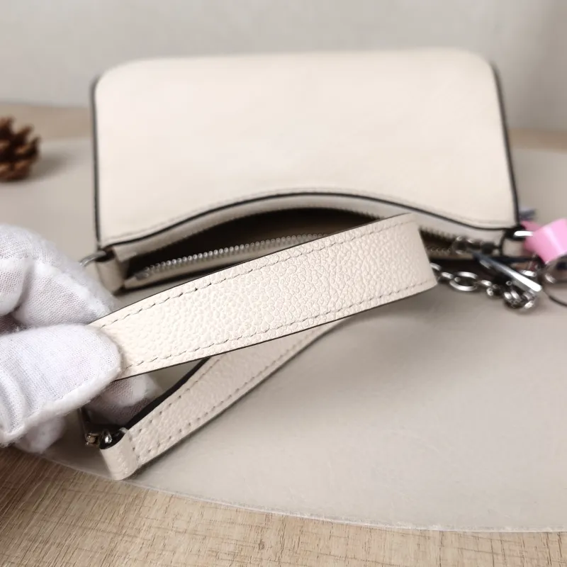Louis Vuitton Shoulder Bag MARELLINI White Epi Embossed Calfskinmini19 × 6.5 × 13.5 cm — detail view 14 of 14
